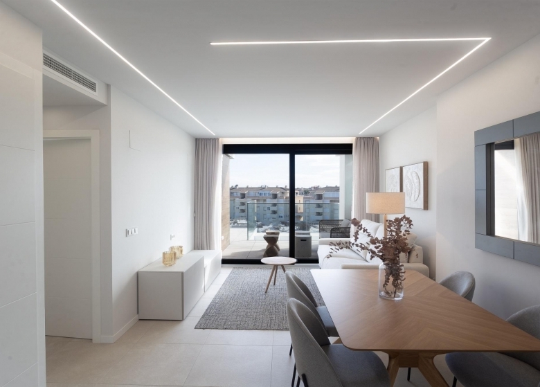 Ático de 2 dormitorios a escasos metros del mar a la venta en Denia(Alicante)