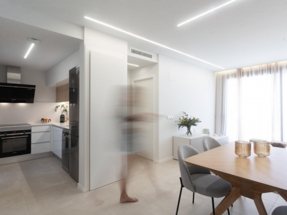 Ático de 2 dormitorios a escasos metros del mar a la venta en Denia(Alicante)