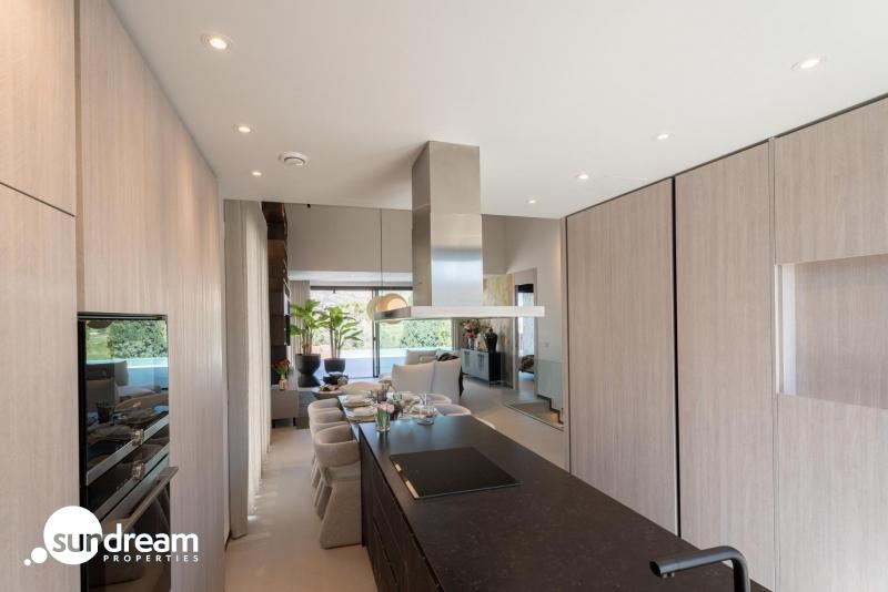 g_43300-14-11 Maginifica villa de nueva construcción con 3 dormitorios en primera línea de campo de golf en La Finca Golf Resort