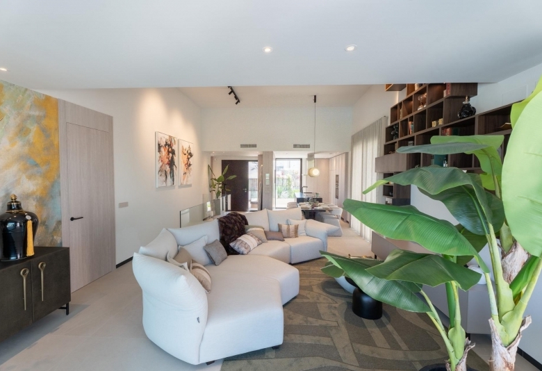 Maginifica villa de nueva construcción con 3 dormitorios en primera línea de campo de golf en La Finca Golf Resort