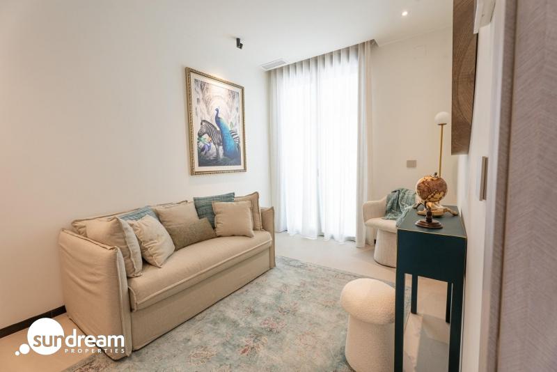 Maginifica villa de nueva construcción con 3 dormitorios en primera línea de campo de golf en La Finca Golf Resort
