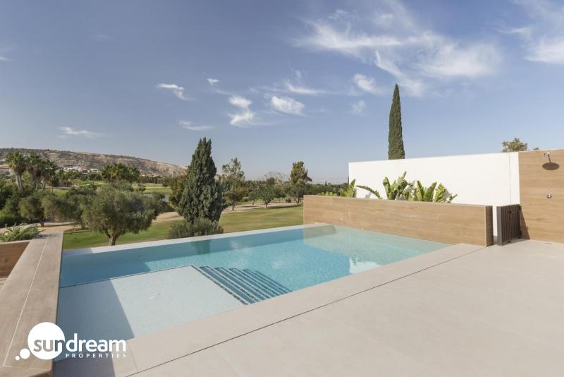 g_43300-14-28 Maginifica villa de nueva construcción con 3 dormitorios en primera línea de campo de golf en La Finca Golf Resort