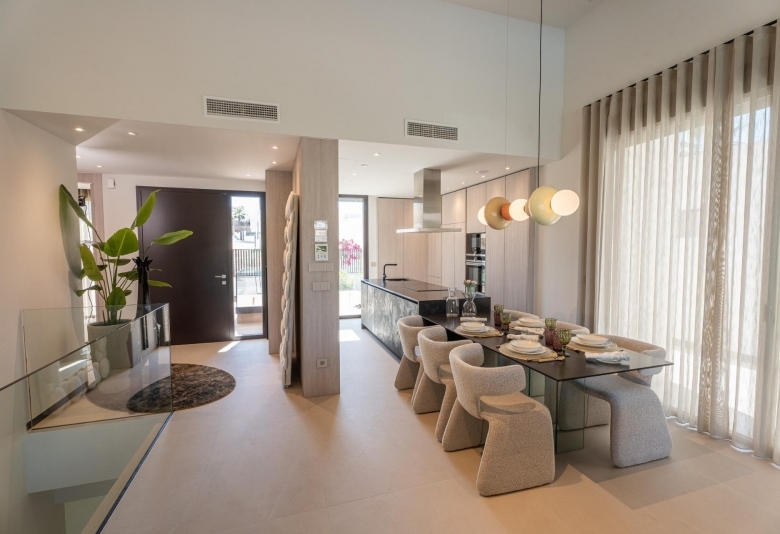 Maginifica villa de nueva construcción con 3 dormitorios en primera línea de campo de golf en La Finca Golf Resort