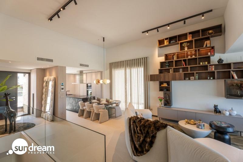 Maginifica villa de nueva construcción con 3 dormitorios en primera línea de campo de golf en La Finca Golf Resort