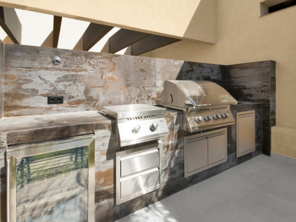 Villa en una sola planta con 3 dormitorios y piscina privada a la venta en resort de golf(Murcia)