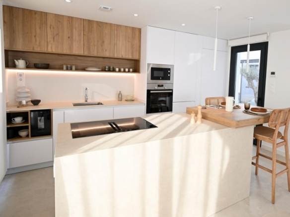 Villa de 3 dormitorios de nueva construcción con piscina privada en campo de golf(Murcia)