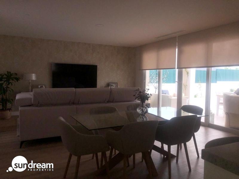 g_43500-37-14 Villa de 3 dormitorios y piscina privada en una planta a la venta en Pinoso(Alicante)
