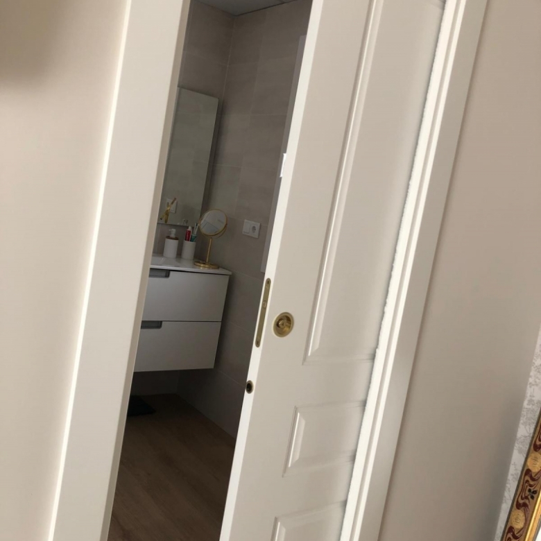 Villa de 3 dormitorios y piscina privada en una planta a la venta en Pinoso(Alicante)
