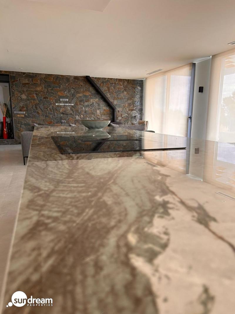 g_43502-46-19 Villa a medida de 4 dormitorios y piscina privada rodeada de naturaleza en Pinoso(Alicante)