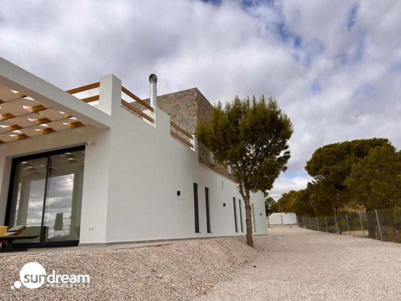g_43502-46-28 Villa a medida de 4 dormitorios y piscina privada rodeada de naturaleza en Pinoso(Alicante)