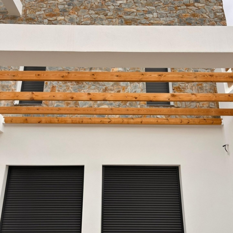 Villa a medida de 4 dormitorios y piscina privada rodeada de naturaleza en Pinoso(Alicante)