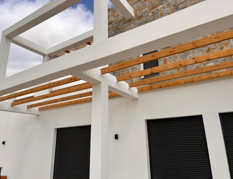 Villa a medida de 4 dormitorios y piscina privada rodeada de naturaleza en Pinoso(Alicante)