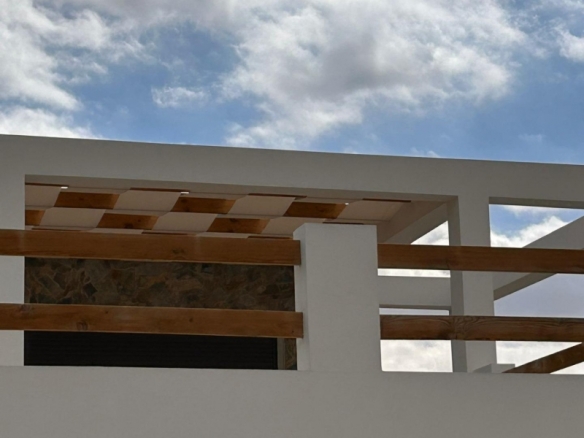 Villa a medida de 4 dormitorios y piscina privada rodeada de naturaleza en Pinoso(Alicante)