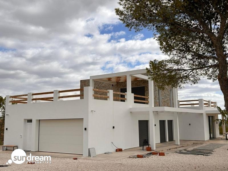 g_43502-46-5 Villa a medida de 4 dormitorios y piscina privada rodeada de naturaleza en Pinoso(Alicante)
