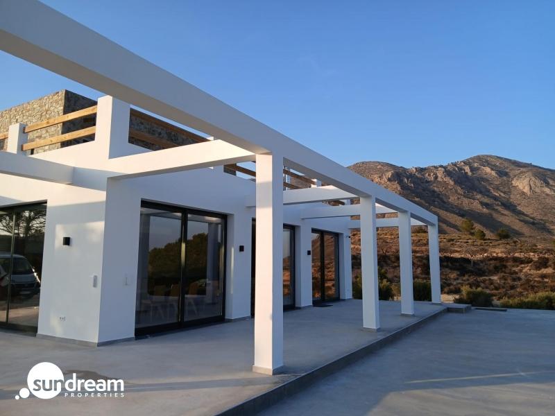 g_43502-46-7 Villa a medida de 4 dormitorios y piscina privada rodeada de naturaleza en Pinoso(Alicante)
