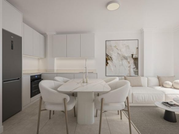Ático de 1 dormitorio con solarium privado a 800m de la playa y el paseo marítimo en Torrevieja(Alicante)
