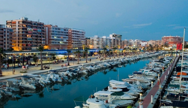 Piso en venta obra nueva con garaje en Santa Pola