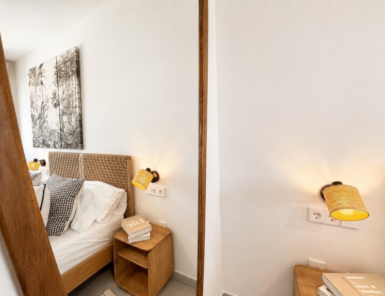 Adosado moderno de 2 dormitorios listo para entrar a vivir a la venta en Altaona Gof Resort(Murcia)