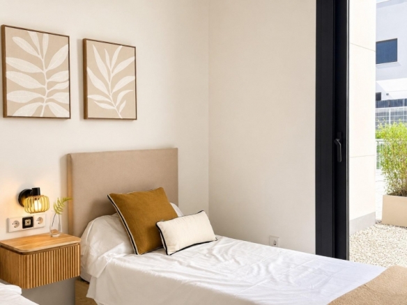 Adosado moderno de 2 dormitorios listo para entrar a vivir a la venta en Altaona Gof Resort(Murcia)