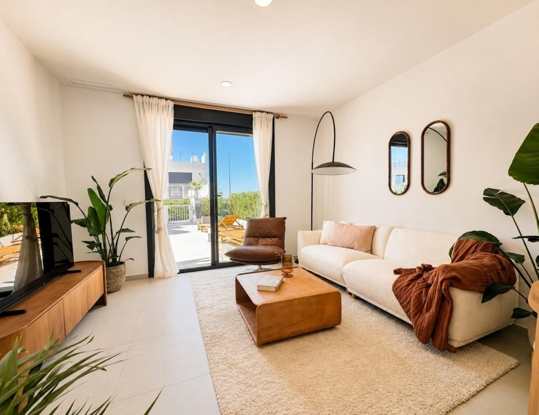 Adosado de 3 dormitorios con gran terraza listo para entrar a vivir a la venta en Altaona Golf Resort, Murcia
