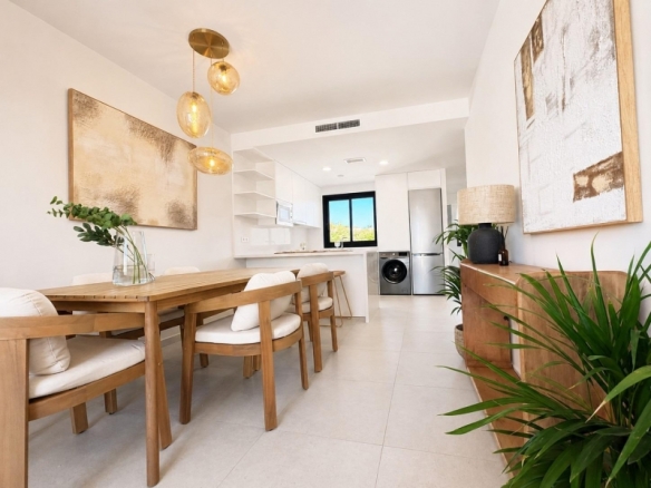 Villa adosada con 3 dormitorios lista para entrar a vivir en Altaona Golf Resort, Murcia