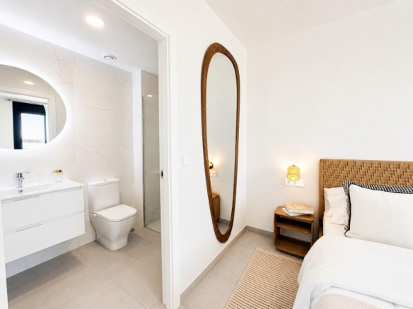 Villa adosada con 3 dormitorios lista para entrar a vivir en Altaona Golf Resort, Murcia