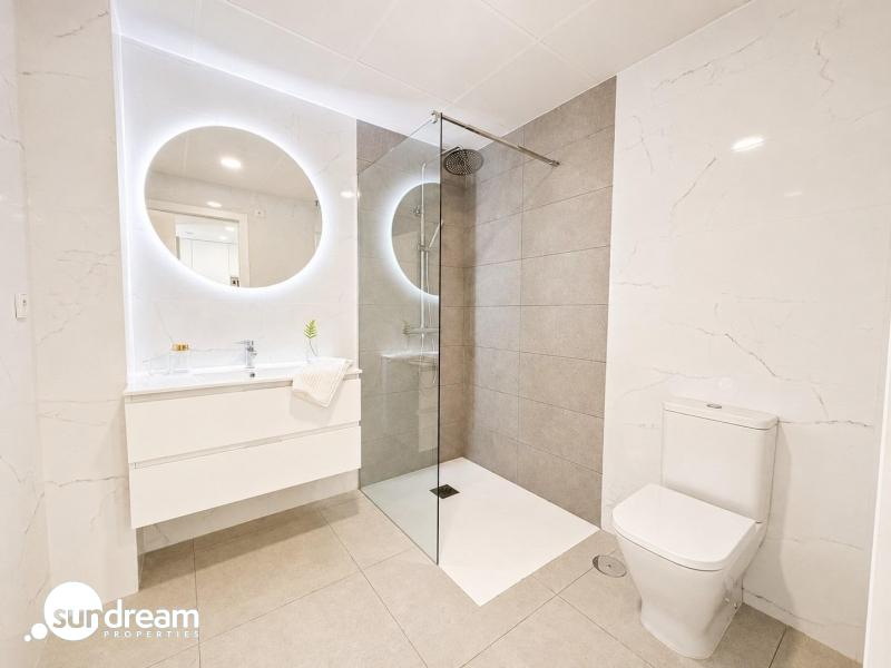 Villa adosada con 3 dormitorios lista para entrar a vivir en Altaona Golf Resort, Murcia