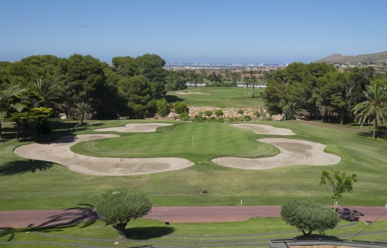 Bungalow planta baja de 3 dormitorios a la venta en La Manga Club