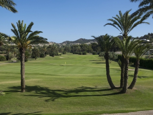 Bungalow planta baja de 3 dormitorios a la venta en La Manga Club