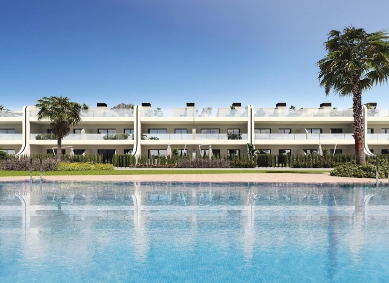 Bungalow planta baja de 3 dormitorios a la venta en La Manga Club
