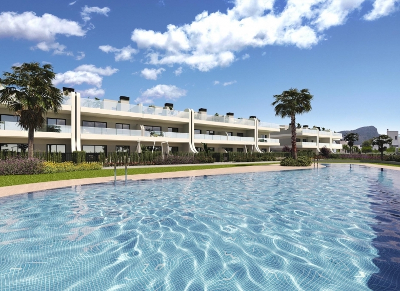 Bungalow de planta alta con 3 dormitorios y gran solarium a la venta en La Manga Club