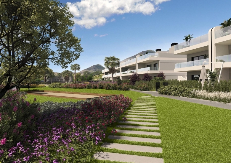 Bungalow de planta alta con 3 dormitorios y gran solarium a la venta en La Manga Club