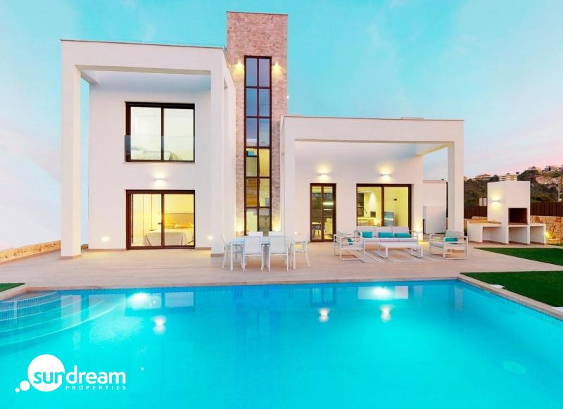 g_43600-3-1 Villa de 5 dormitorios con piscina privada llave en mano a la venta en Finestrat