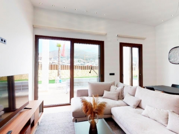 Villa de 5 dormitorios con piscina privada llave en mano a la venta en Finestrat