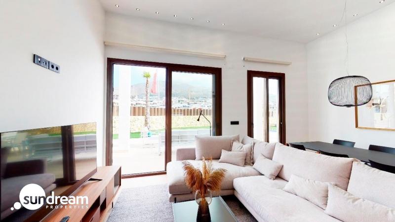 Villa de 5 dormitorios con piscina privada llave en mano a la venta en Finestrat