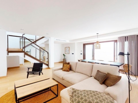 Villa de 5 dormitorios con piscina privada llave en mano a la venta en Finestrat