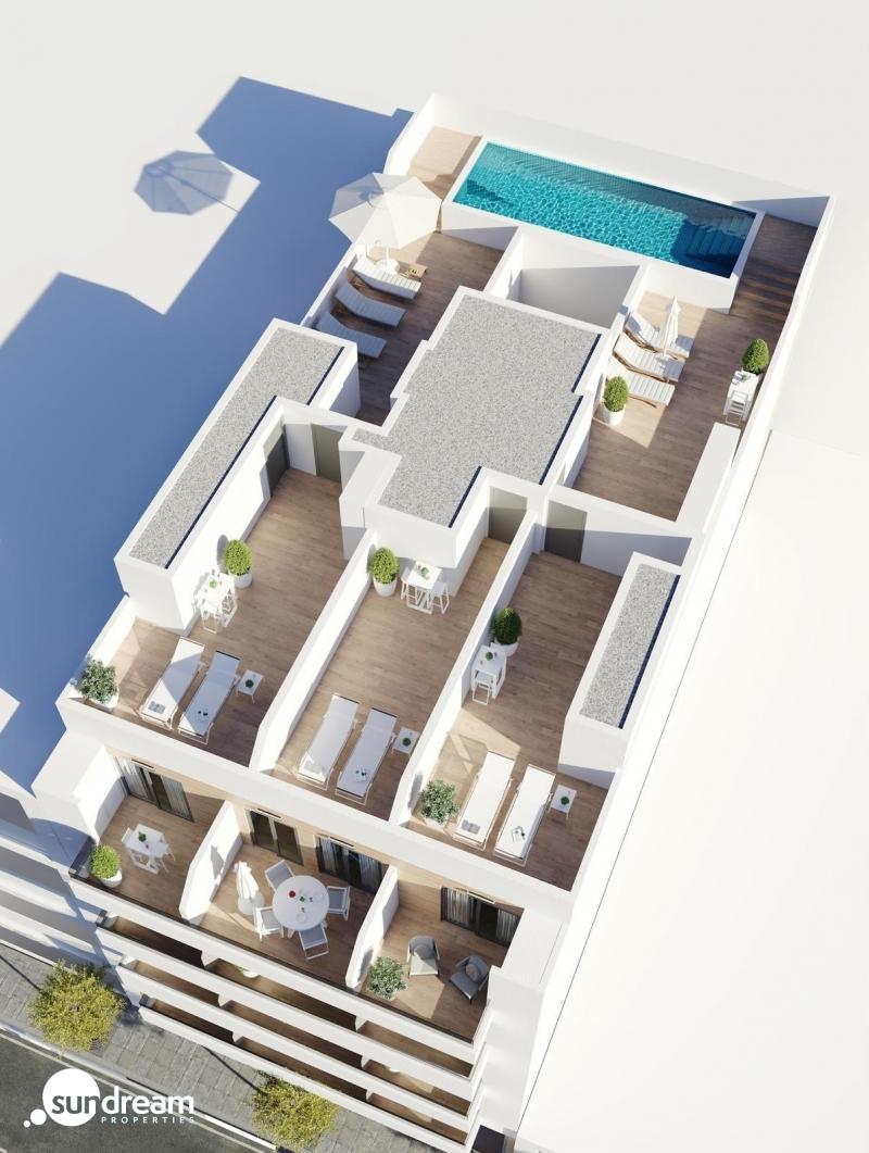 Ático de nueva construcción con un 1 dormitorio y solarium privado a solo 600 de la playa en Torrevieja