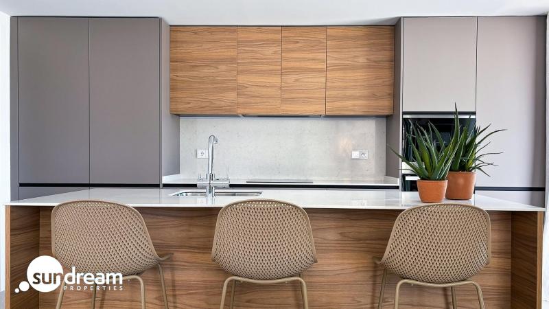 Villa de 3 dormitorios de dos plantas a la venta en Polop