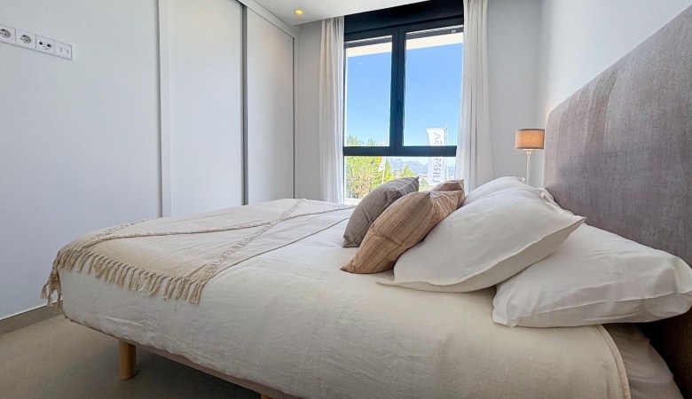 Villa de 3 dormitorios de dos plantas a la venta en Polop