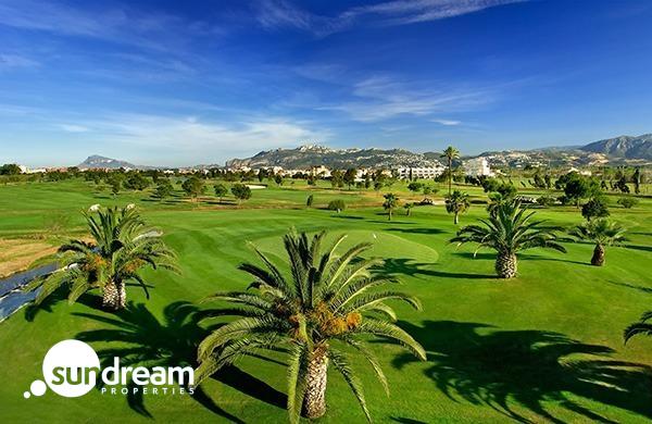 Villa de lujo obra nueva zona playa en Oliva Nova Golf