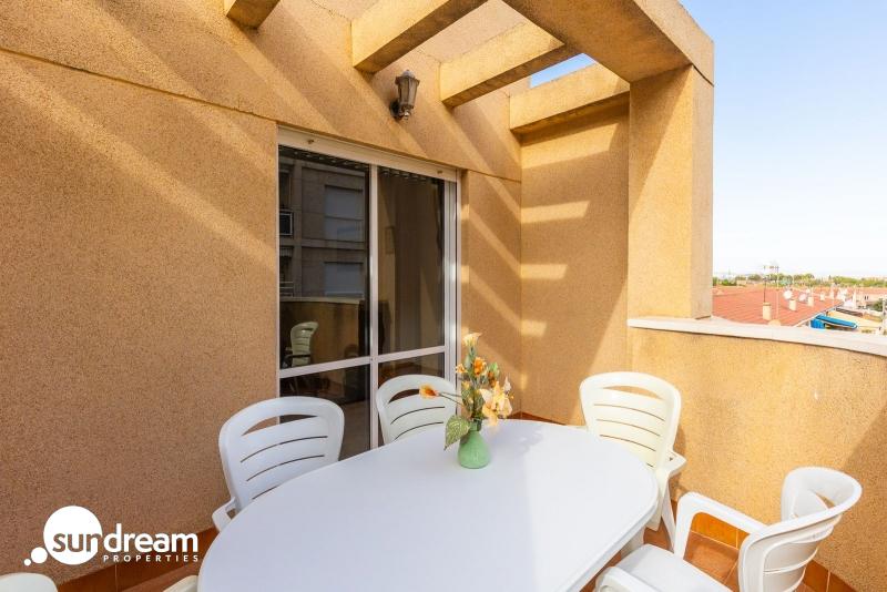 g_44008-23-25 Apartamento en Torrevieja