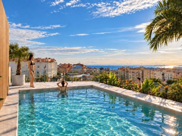 Apartamento de 2 dormitorios cerca de la playa a la venta en Santa Pola.