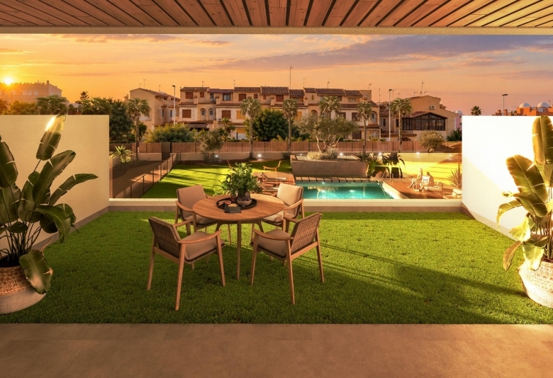 Apartamento de 2 dormitorios con licencia turística a 300 m de la playa en Torrevieja