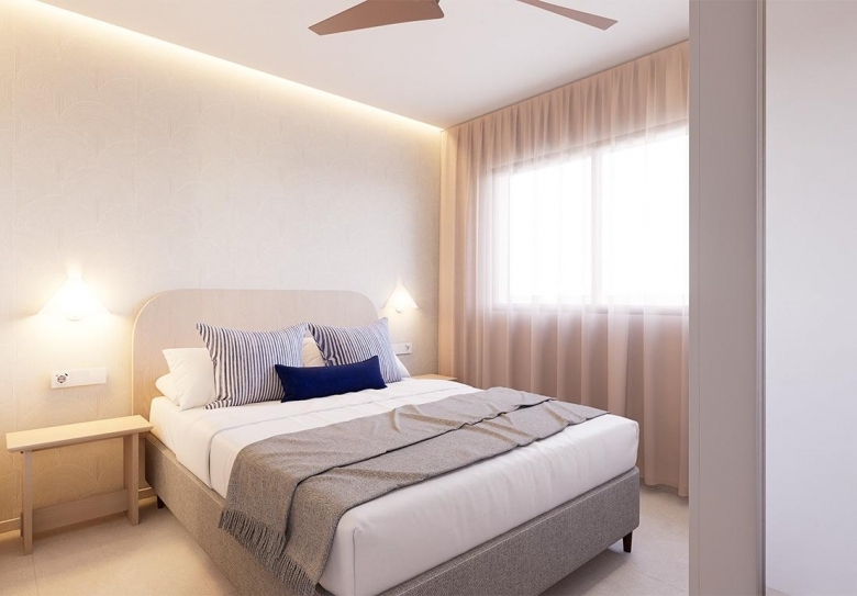 Apartamento de 2 dormitorios con licencia turística a 300 m de la playa en Torrevieja