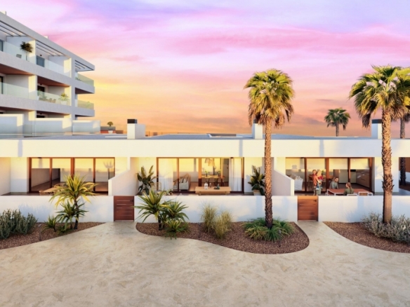 Apartamento de 2 dormitorios con licencia turística a 300 m de la playa en Torrevieja