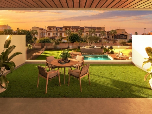 Apartamento de 3 dormitorios con licencia turística a 300 m de la playa en Torrevieja