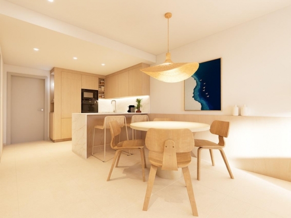 Apartamento de 3 dormitorios con licencia turística a 300 m de la playa en Torrevieja