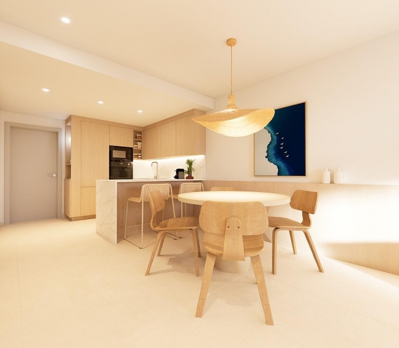 Apartamento de 3 dormitorios con licencia turística a 300 m de la playa en Torrevieja