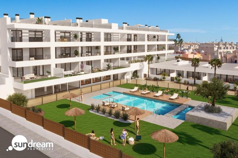 g_44089-12-4 Apartamento de 3 dormitorios con licencia turística a 300 m de la playa en Torrevieja