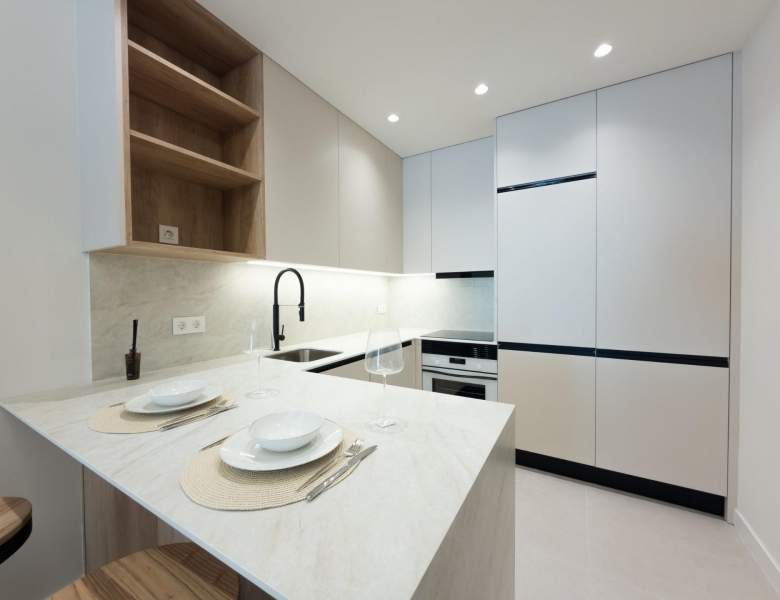 Apartamento de 1 dormitorio en planta baja a 300m del mar en Santiago de La Ribera
